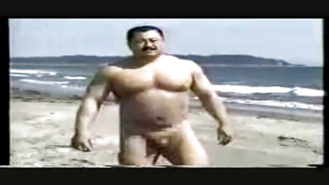 kostenlose Huhn gab Geld, um ihre Freunde sex filme gratis hd zu geben